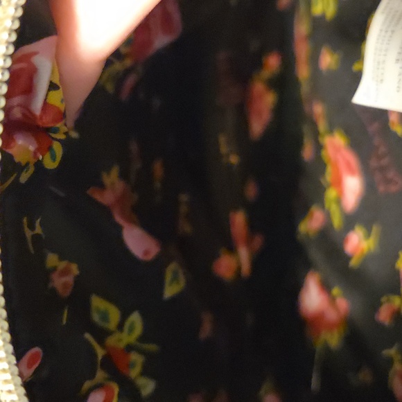 NWT Betsey Johnson Quilted Black Velvet Backpack /crossbody Gorgeous - Picture 2 of 2